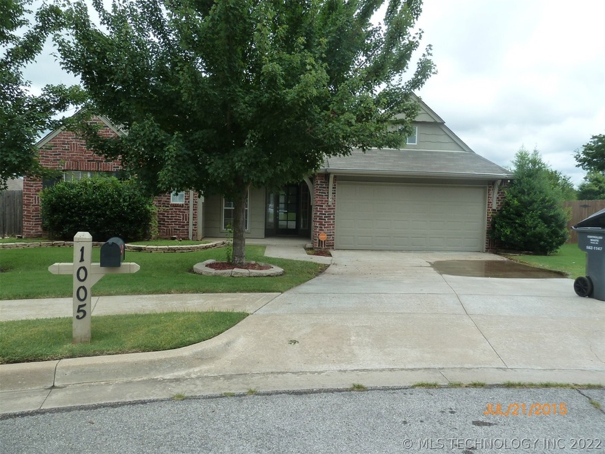 1005 W 120th Ct S, Jenks, OK 74037 - photo 1