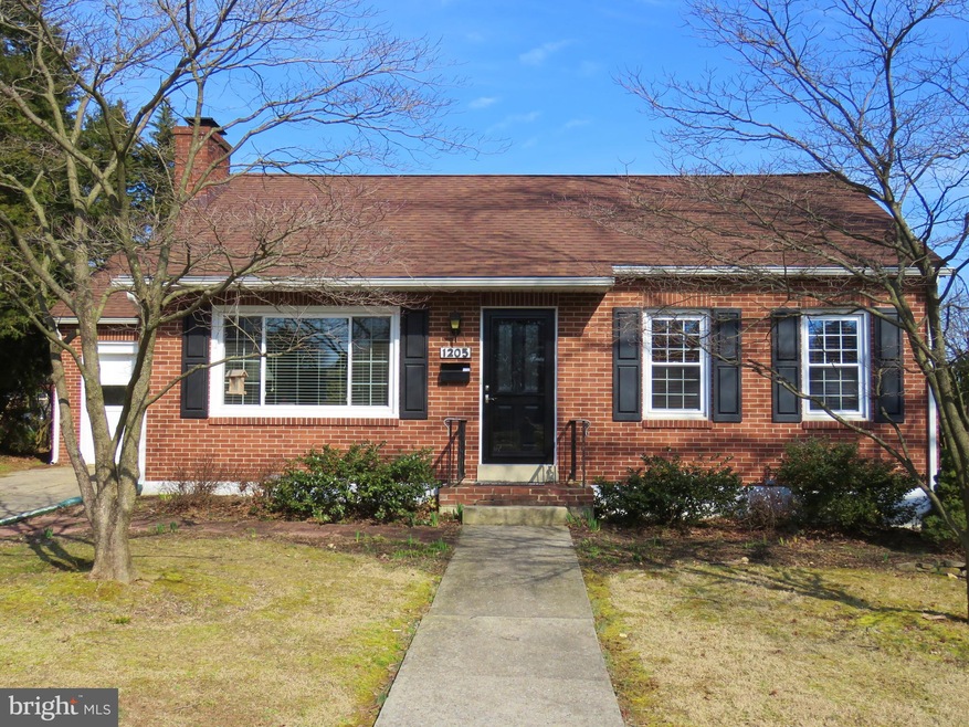 1205 E Wyomissing Blvd, Reading, PA 19611 - photo 1