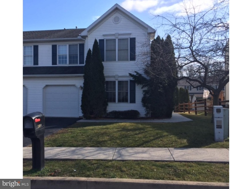 103 Bainbridge Cir, Reading, PA 19608 - photo 1