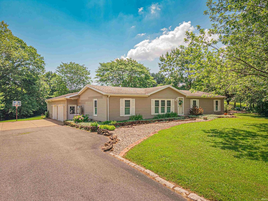 Beautiful 3 bed 2 bath home with lots of extras.