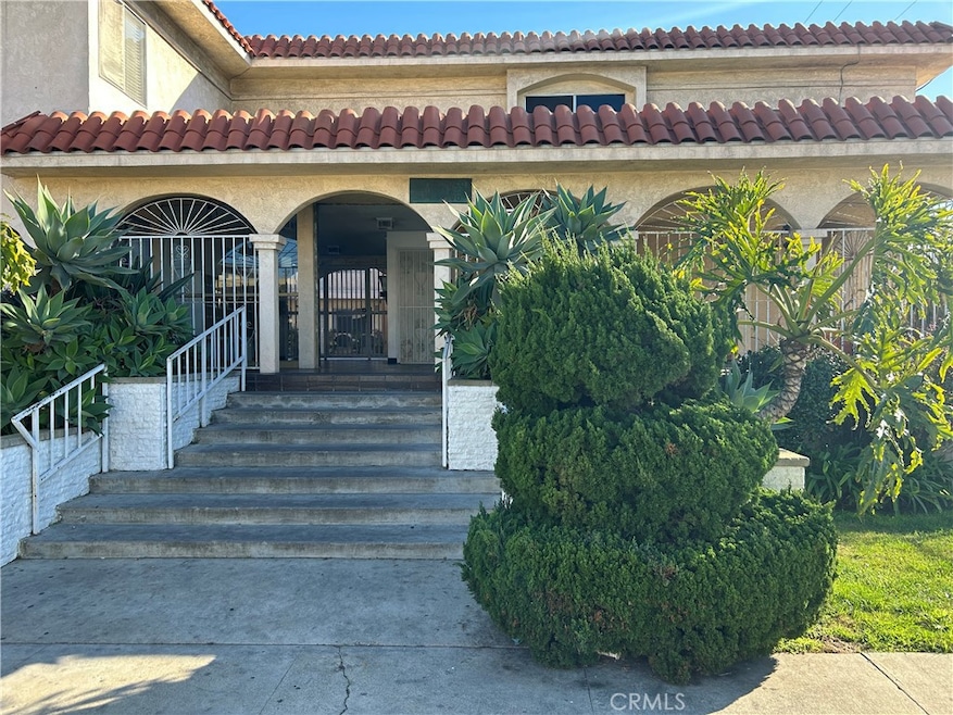 4370 W 141st St unit 200, Hawthorne, CA 90250 - photo 1