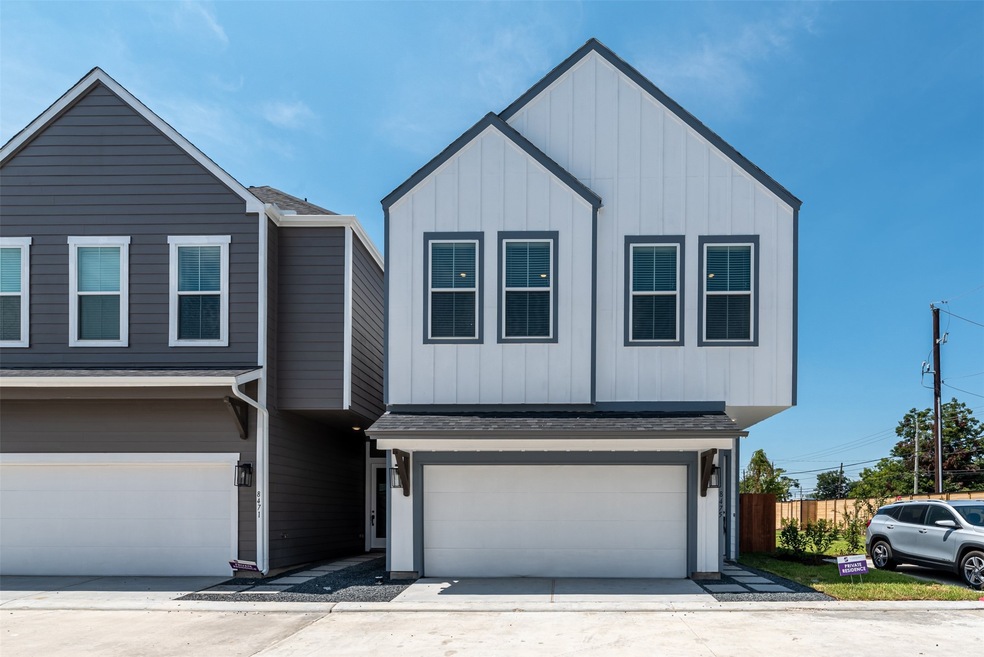 8475 Berry Rd, Houston, TX 77022 - photo 1