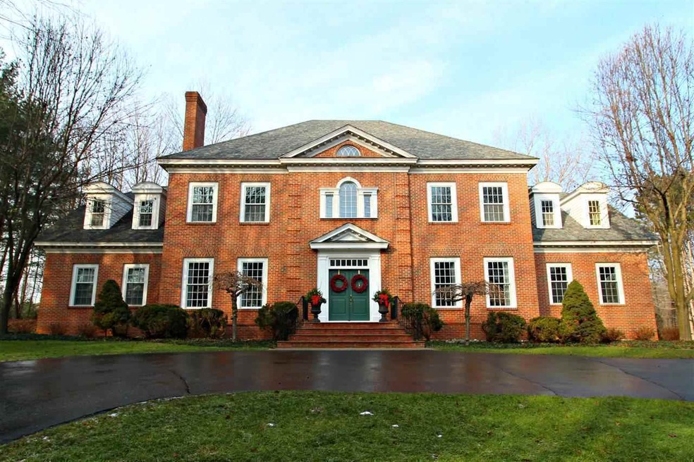 1390 Briarcliffe Dr, Flint, MI 48532 - photo 1