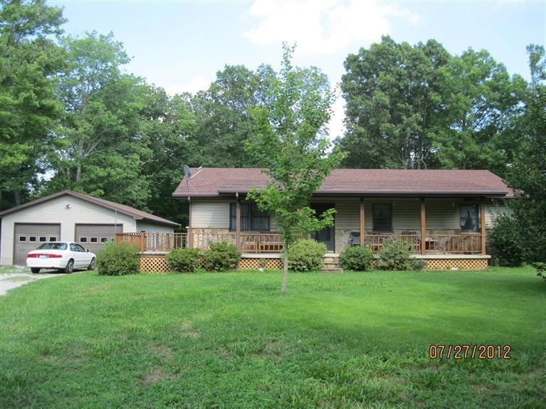 818 Pole Ridge Rd, Somerset, KY 42501 - photo 1