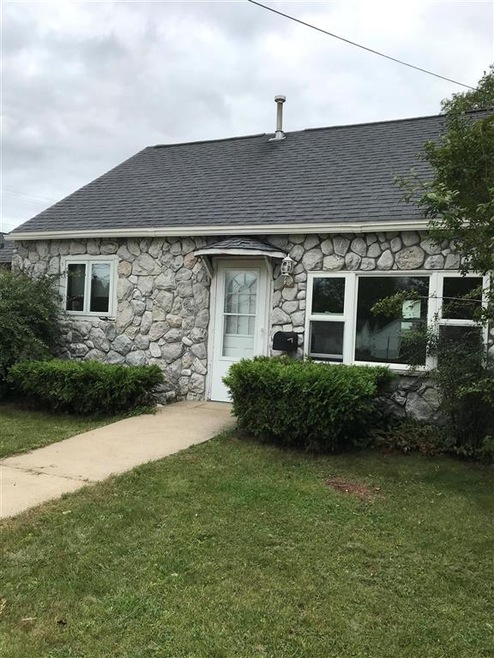 221 14th St S, Wisconsin Rapids, WI 54494 - photo 1