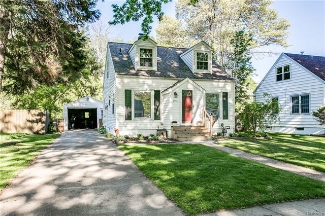 2914 Palmer Ct, Port Huron, MI 48060 - photo 1