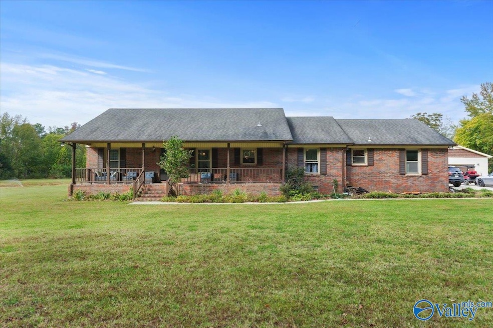 11738 Wall Triana Hwy, Ardmore, AL 35739 - photo 1