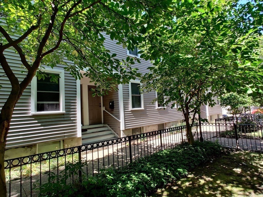 8 Mullins Ct unit 1, Cambridge, MA 02141 - photo 1