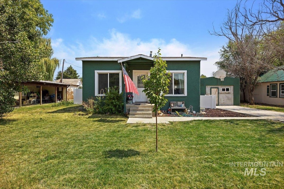 For Sale $250,000 • Co-Listing Agent