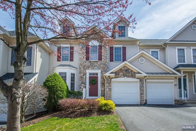 3 Rolling Views Dr, Woodland Park, NJ 07424 - photo 1