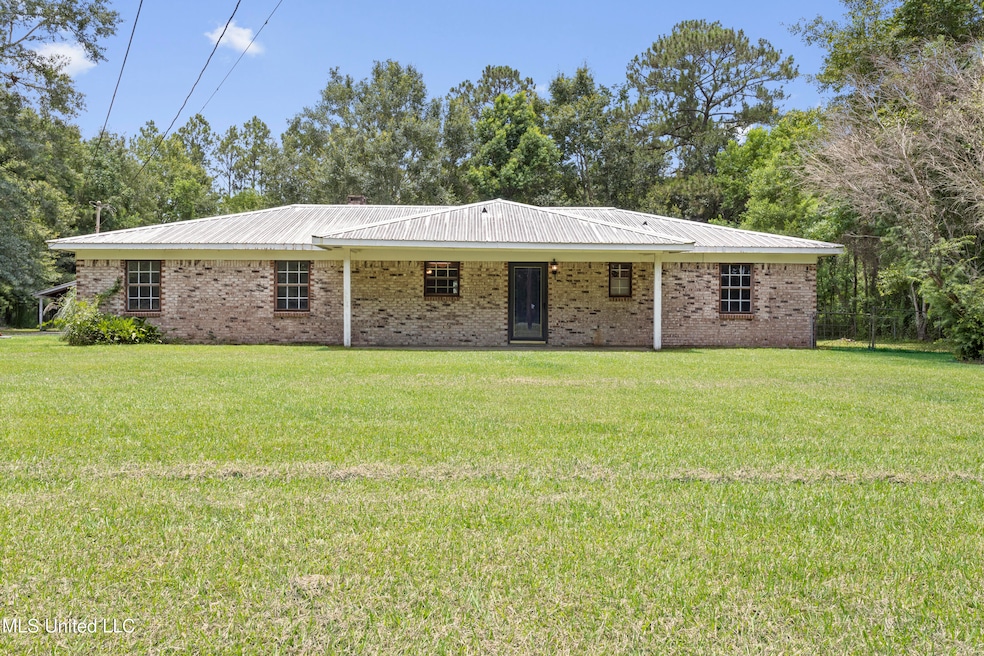9100 Augusta Road, Moss Point, MS 39562