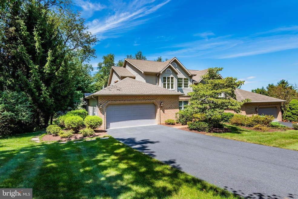 502 Bridgeview Dr, Lemoyne, PA 17043 - photo 1