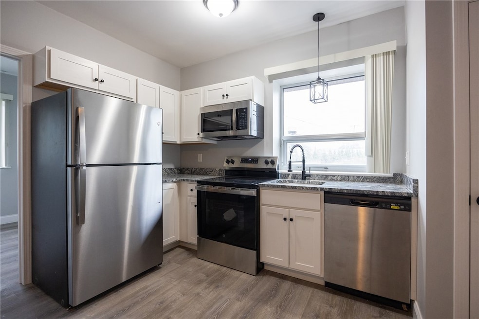 6899 Post Rd unit 303, North Kingstown, RI 02852 - photo 1