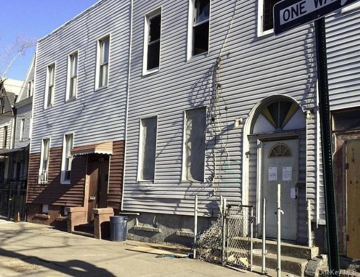 418 Bronx Park Ave, Bronx, NY 10460 - photo 1