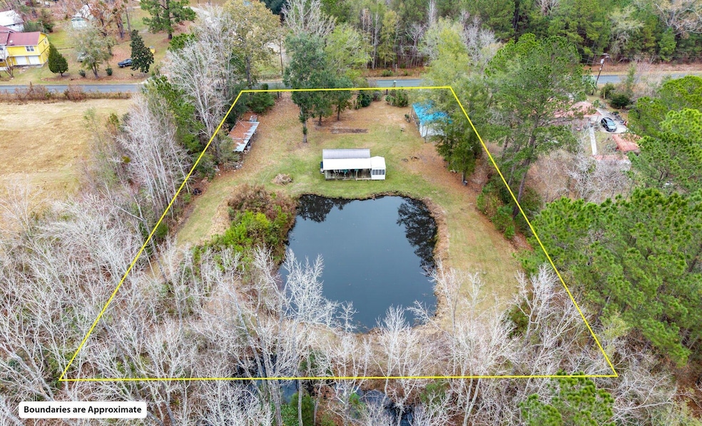 372 Saxby Hill Rd, Walterboro, SC 29488 - photo 1