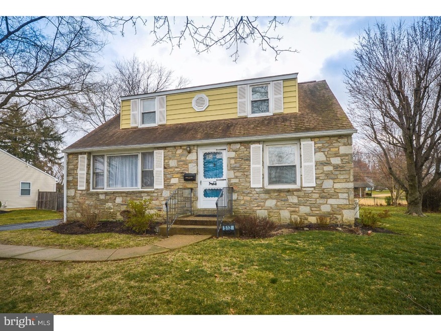 512 Haws Ln, Oreland, PA 19075 - photo 1