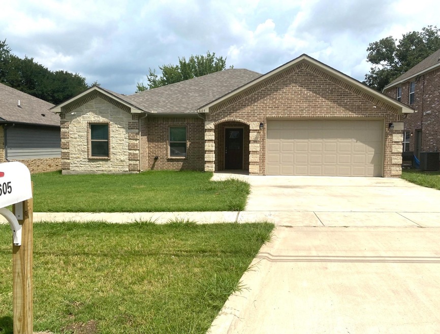 605 E McGee St, Sherman, TX 75090 - photo 1