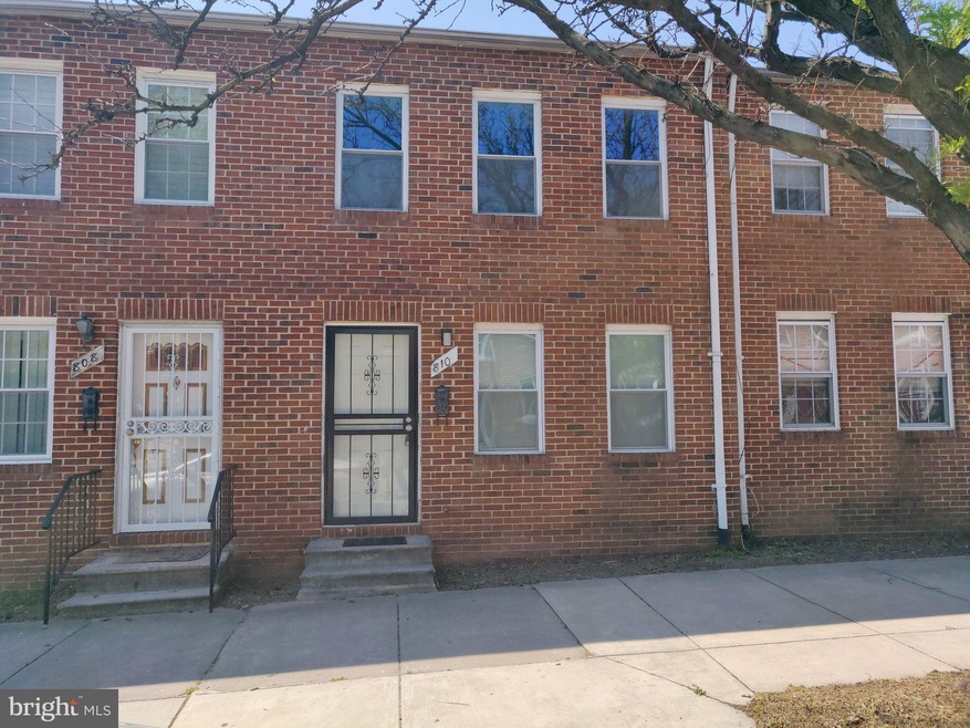 810 N Central Ave, Baltimore, MD 21202 - photo 1
