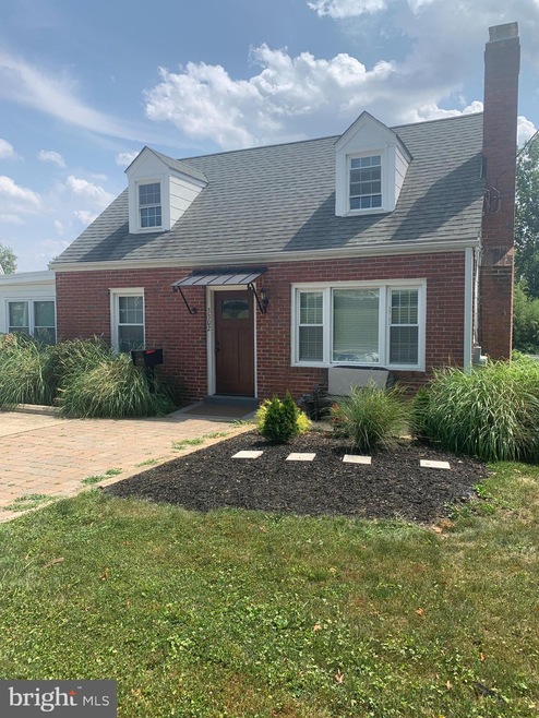 3302 Jones Bridge Rd, Chevy Chase, MD 20815 - photo 1