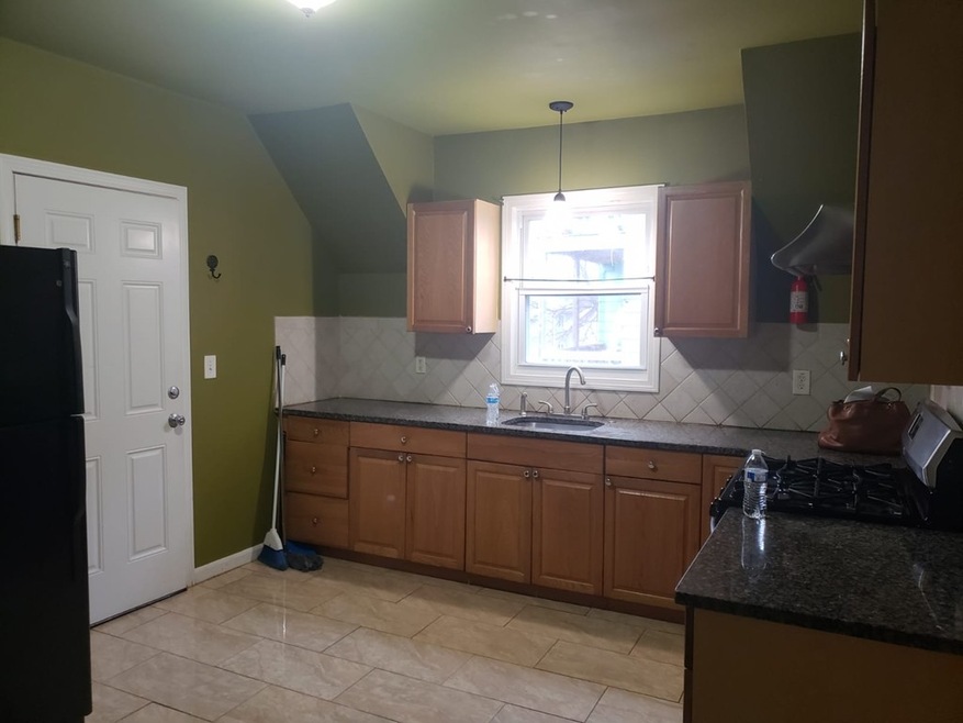 82 Timson St unit 2, Lynn, MA 01902 - photo 1