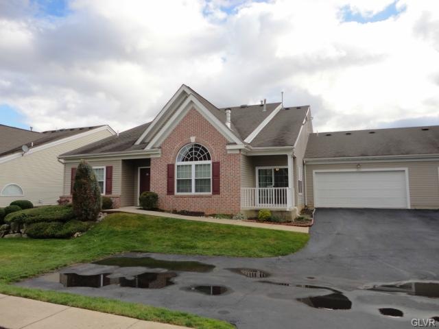 4867 Derby Ln unit 38B, Macungie, PA 18062 - photo 1