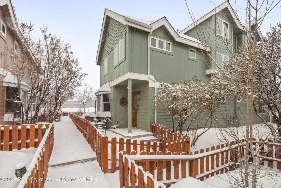 283SouthsideDr_HiRes_230224016
