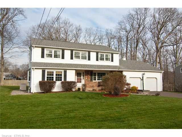 12 Arrowhead Ln, Branford, CT 06405 - photo 1