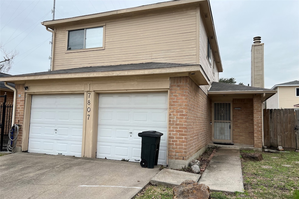 7807 Redlands Dr, Houston, TX 77040 - photo 1
