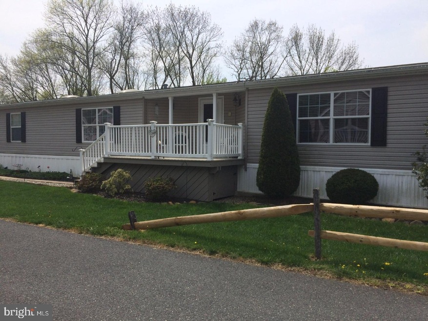 18 Fairway Ct, Quakertown, PA 18951 - photo 1