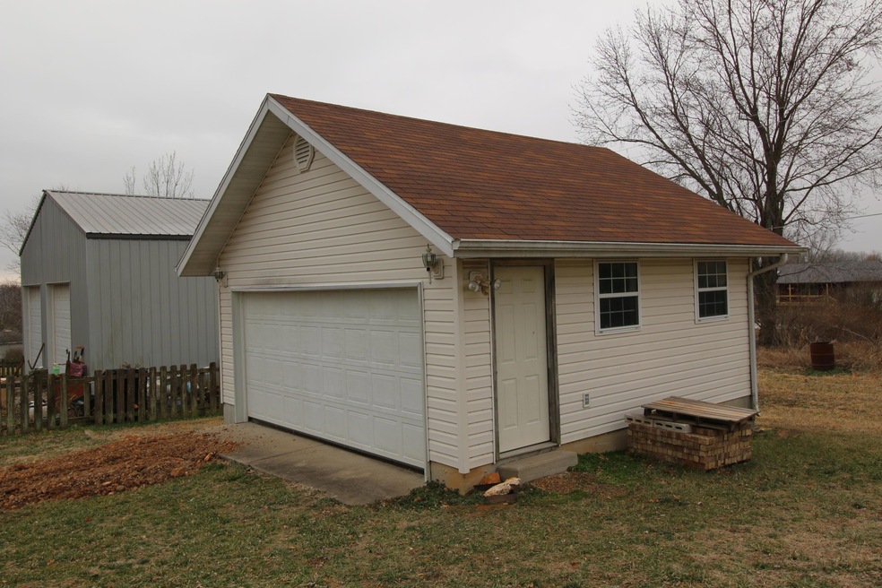 803 N 37th St, Nixa, MO 65714 - photo 1