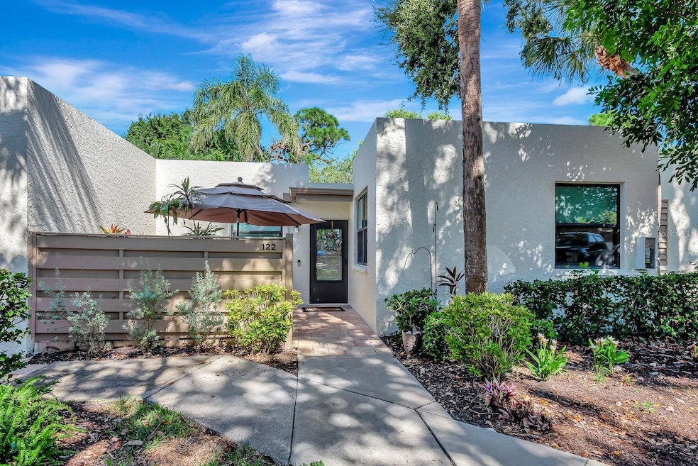 122 Pinehurst Dr unit 122, Bradenton, FL 34210 - photo 1