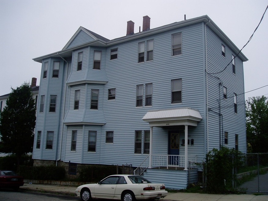 444 Center St unit 3W, Fall River, MA 02724 - photo 1