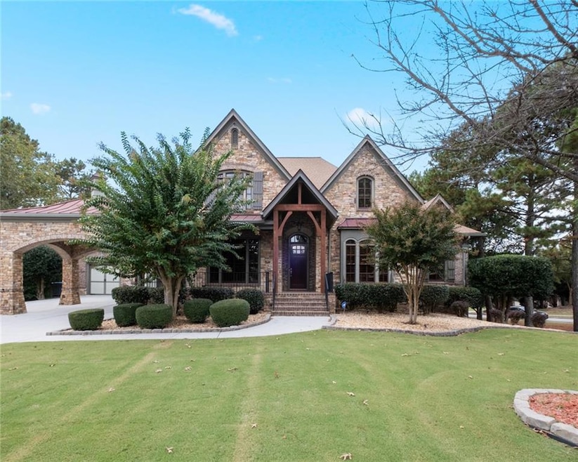 View of front of house featuring a front lawn