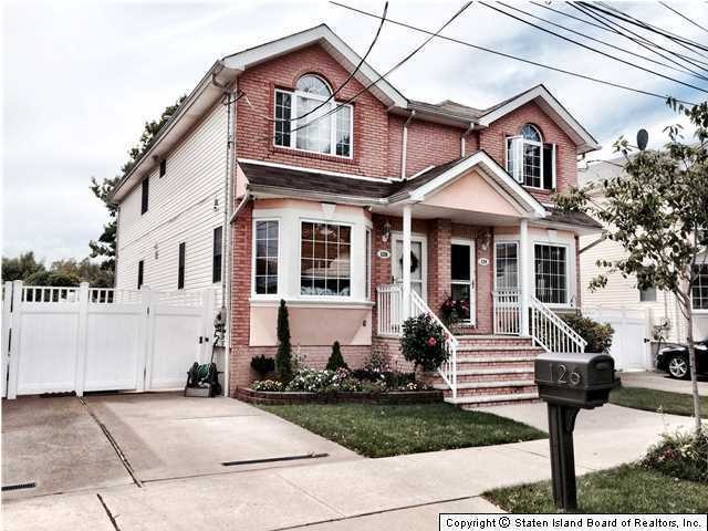 126 Aviston St, Staten Island, NY 10306 - photo 1