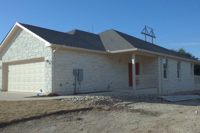 443 Summit Cir, Fredericksburg, TX 78624 - photo 1