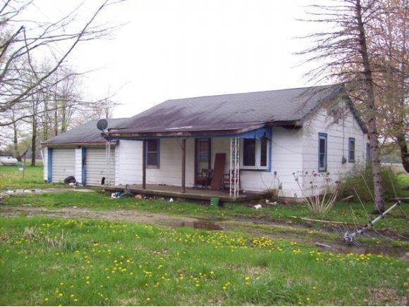 9487 N Spades Rd, Sunman, IN 47041 - photo 1