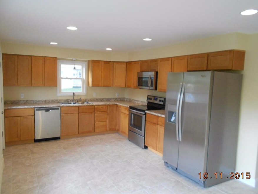 BRAND NEW CUSTOM KITCHEN WITH...