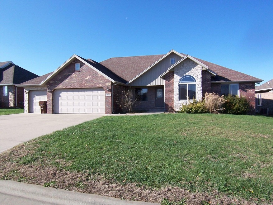 1503 S Natchez Rd, Republic, MO 65738 - photo 1