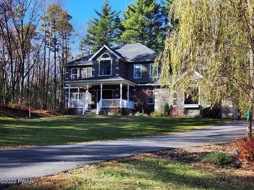 124 Decker Creek Dr, Hawley, PA 18428 - photo 1