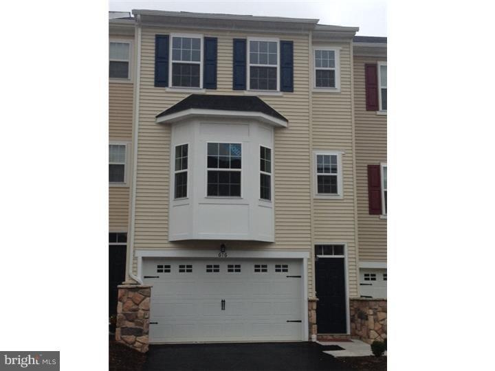 513 Boxwood Ln unit 79, Woodbury, NJ 08096 - photo 1