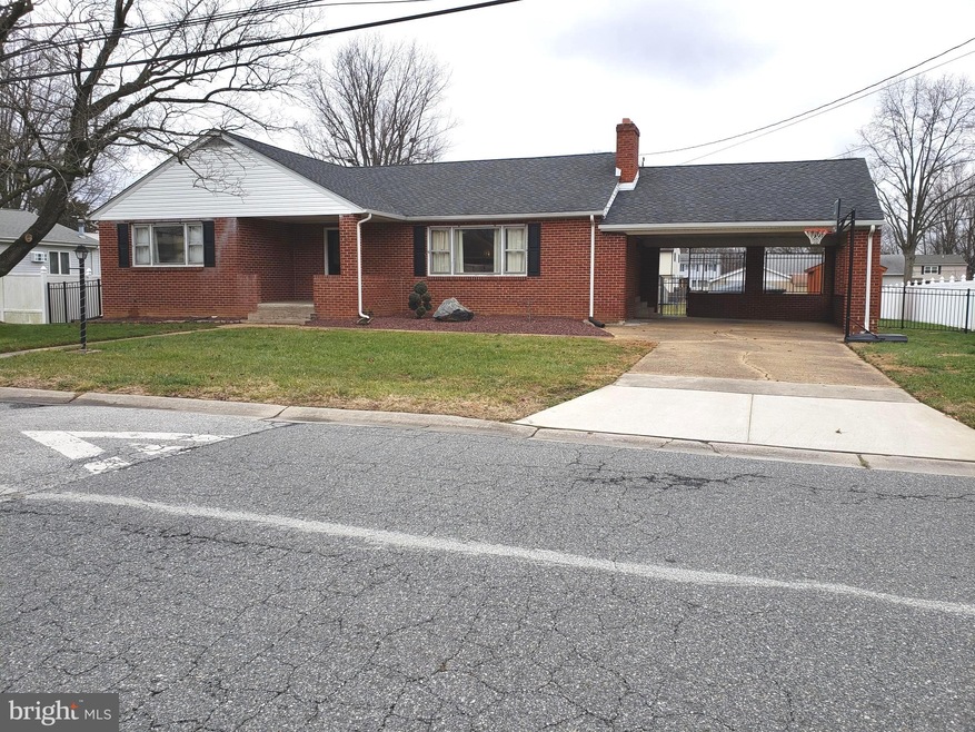 2115 Oak St, Wilmington, DE 19808 - photo 1