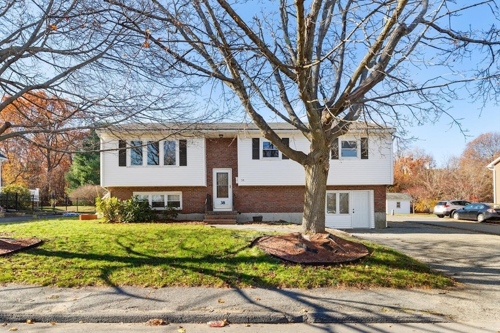38 Valley St, Salem, MA 01970 - photo 1