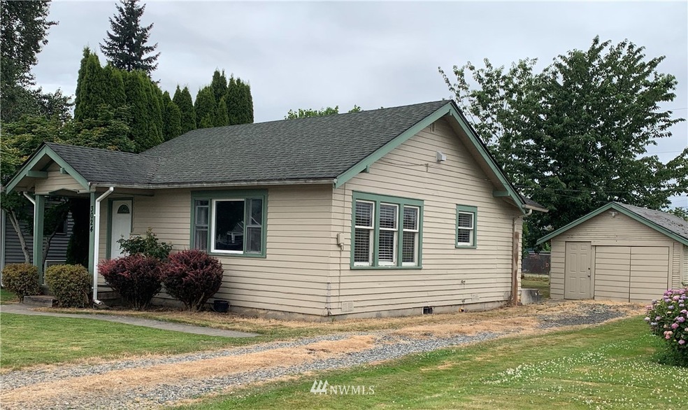 3024 Dover St, Longview, WA 98632 - photo 1