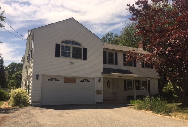 14 Richard St, Hampton, NH 03842 - photo 1