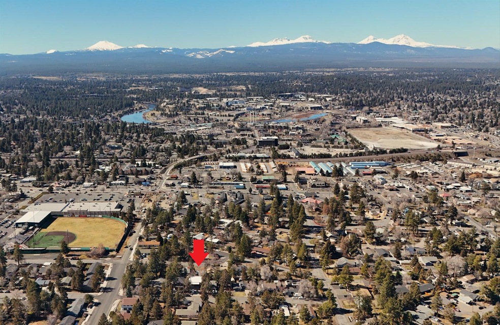 504 SE 5th St, Bend, OR 97702 - photo 1
