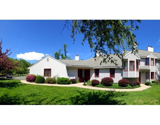 22 Mcintosh Dr, Amherst, MA 01002 - photo 1