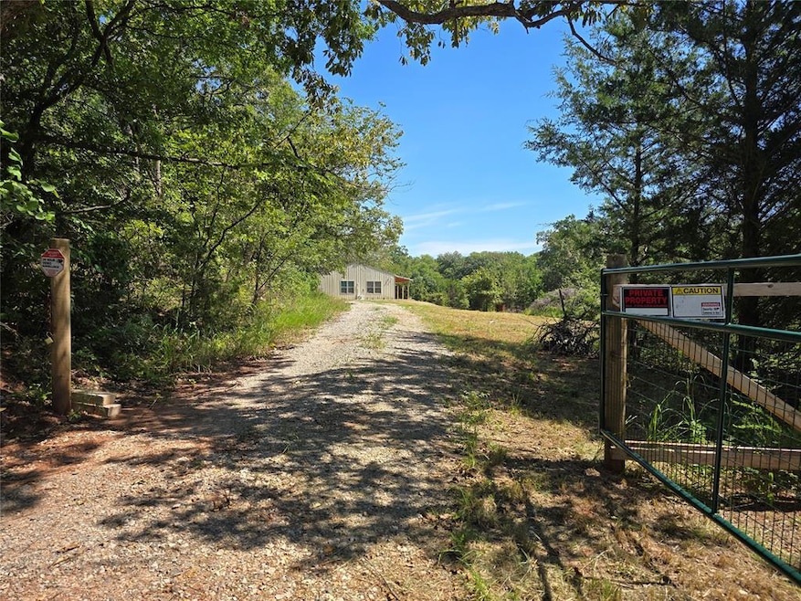 21427 S Rock Creek Rd, Tecumseh, OK 74873 - photo 1