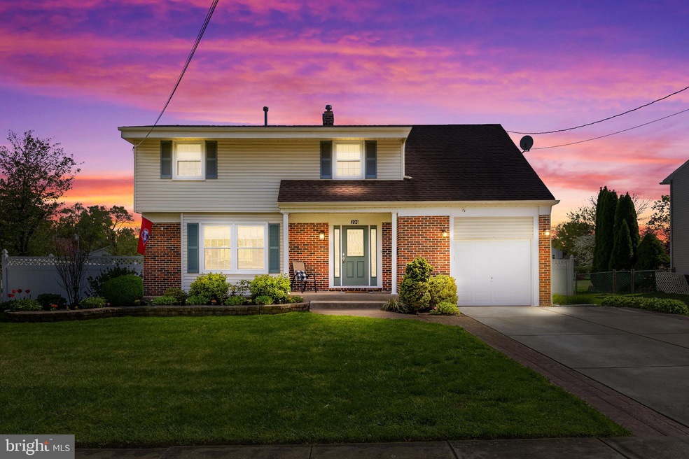 Sold $575,000 • Co-Listing Agent