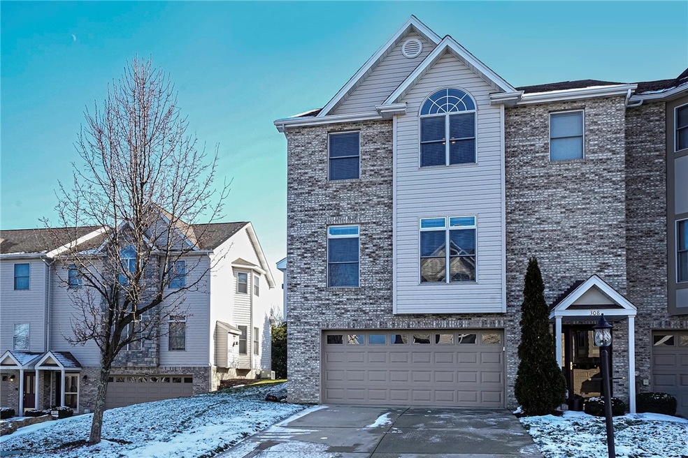 Beautiful end unit, 3 bedroom, 2full/2half bath to