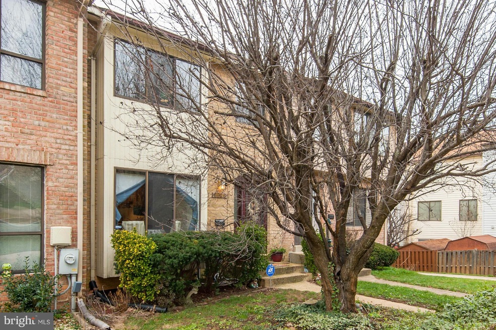 6926 Cipriano Woods Ct, Lanham, MD 20706 - photo 1